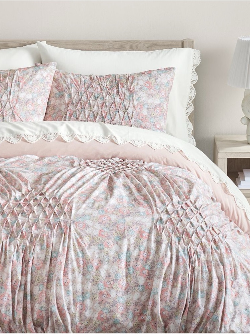 Hello Kitty® Heritage Floral Duvet Cover